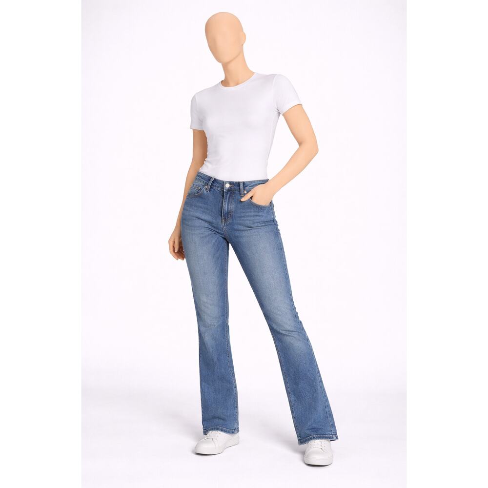 Levi’s 515 Bootcut Jeans Women’s  28x30 6M Medium Wash Stretch Classic Denim